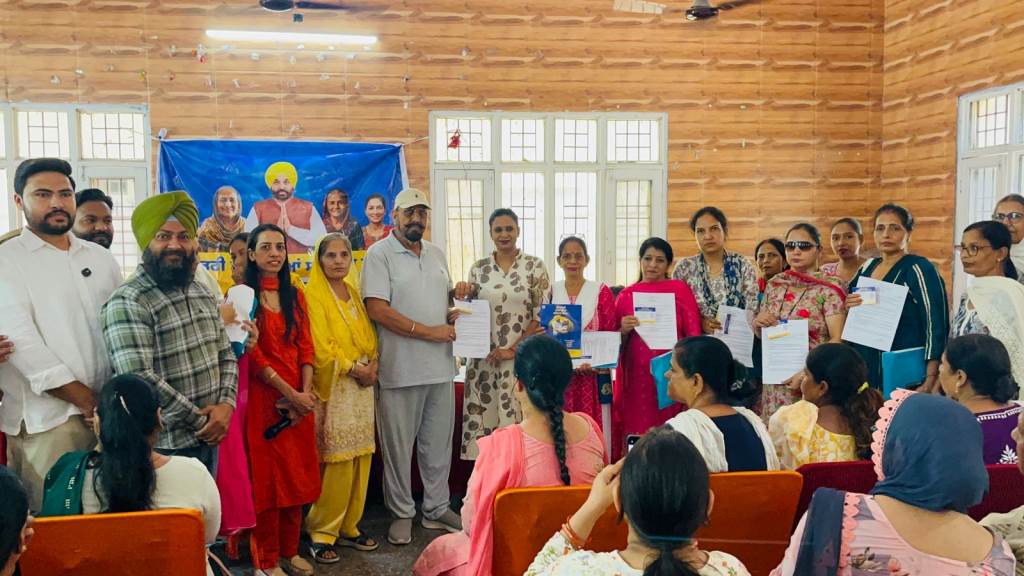 Chief Minister MotherDaughter Satkar Yojana MLA Kuljit Singh Randhawa appeals to women Satkar Sakhis to speed up the registration drive